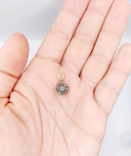 Pendentif Pendentif étoile antique en or 18K, argent et diamants 58 Facettes A07340