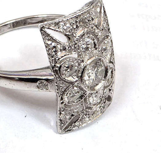 Bague 56 Bague en or blanc 18 kt et diamants 58 Facettes 169/26 D