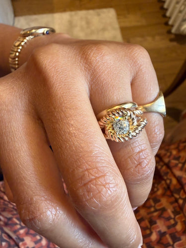 Bague 50 Bague jonc torsadé en or jaune et rose avec diamant 58 Facettes vnzlzlv