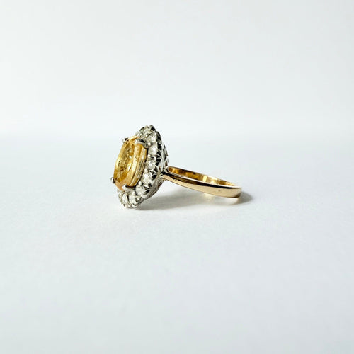 https://cdn.shopify.com/s/files/1/0943/8576/6747/files/Bague-marguerite-saphir-jaune.jpg?v=1783007068