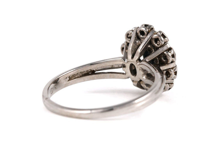 Bague 56 Années 70 - Bague en or blanc, saphir et diamants 58 Facettes 23844