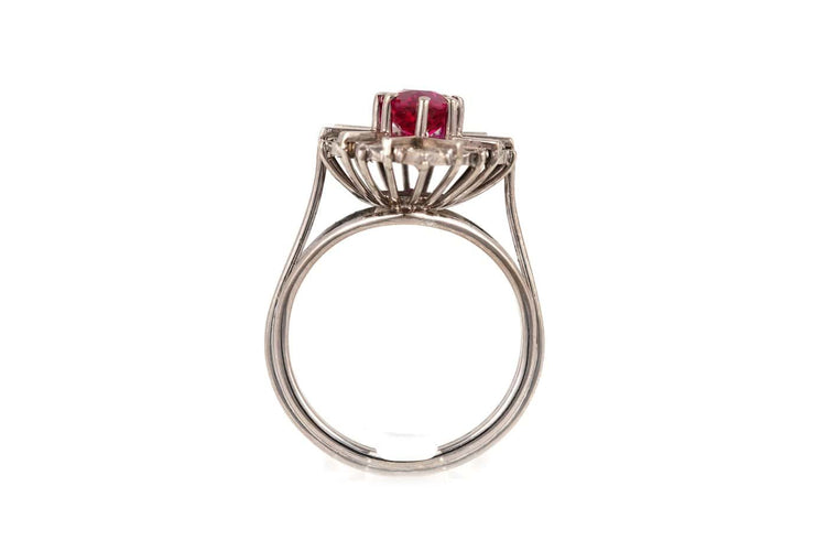 Bague 52 Art Déco - Bague en or blanc, rubis et diamants taille rose 58 Facettes 23846