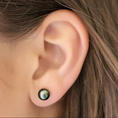 green-tahitian-pearl-earrings-18k-white-gold-underwater-2 (1).jpg