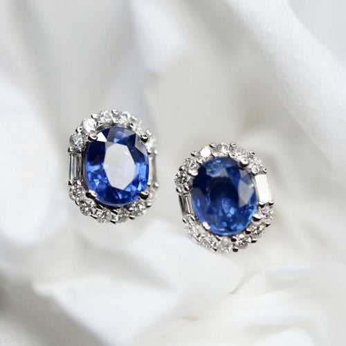 Boucles d'oreilles Boucles d'oreilles en or blanc 18K, saphirs et diamants 58 Facettes GER1017WG