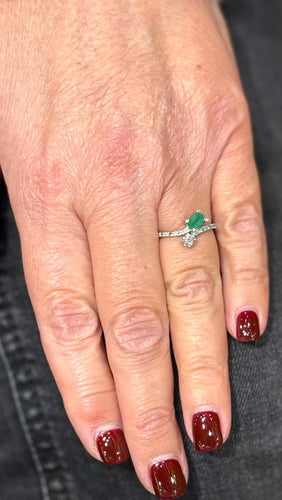 50 Mauboussin - Bague Toi et Moi en or blanc, diamants et émeraudes 58 Facettes mes