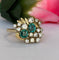 62 Bague cluster vers 1960 en or jaune 14K, diamants et émeraudes 58 Facettes ring