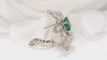 Boucles d'oreilles Boucles d’oreilles en or blanc 18 kt, diamants et émeraudes 58 Facettes 30089