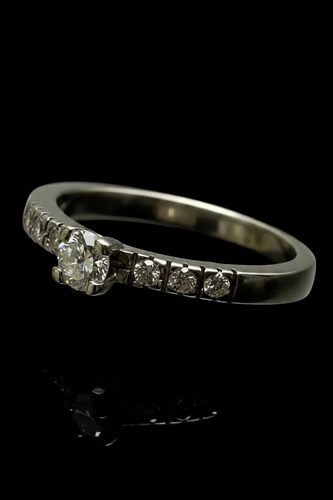 Bague 54 Biandrate Gioielli - Bague en or blanc 18 carats et diamants 58 Facettes