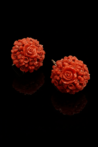 Boucles d'oreilles Orecchini - Corallo sicilien intagliato en or jaune 14K 58 Facettes
