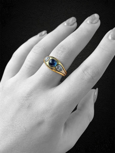 Bague 56 Bague - zaffiro cabochon et diamants en or jaune 58 Facettes