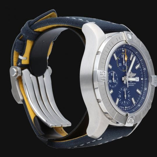 Breitling Super Avenger - Montre chronographe 45 mm en acier 58 Facettes MT47236