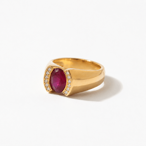 53 Bague vintage en or jaune, rubis et diamants 58 Facettes 1.0000328/1