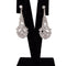 Boucles d'oreilles pendantes vintage en or blanc et diamants 58 Facettes OR174 P21