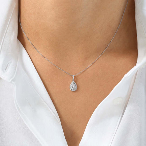 Collier cluster poire en or blanc 18K et diamants 58 Facettes GPD1330WG
