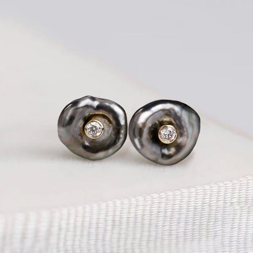 keshi-pearl-diamond-earrings-18k-gold-underwater-3 (1).jpg