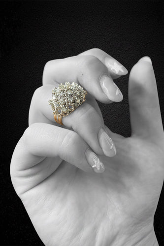 Bague 48 Bague intrecciée - Bague en or blanc et diamants, années 1950 58 Facettes