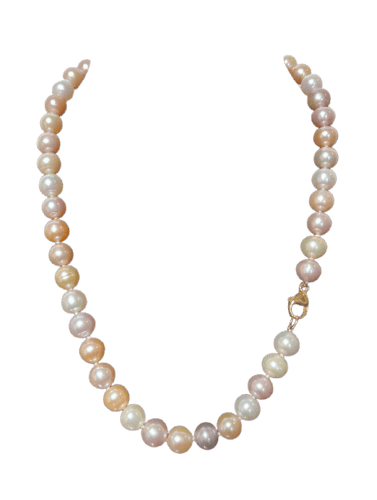 Collier 48 perles de culture, fermoir en or 18k