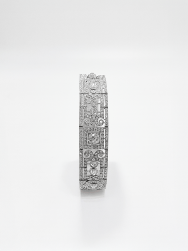 Art déco - Bracelet articulé en platine et diamants 58 Facettes SKU DO/090726