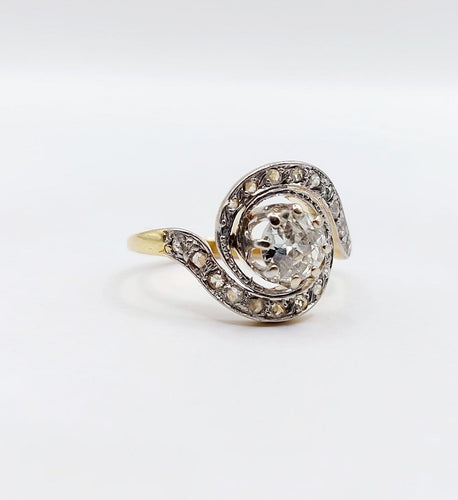 54.5 Bague tourbillon en or 18k, platine et diamants 58 Facettes A07547