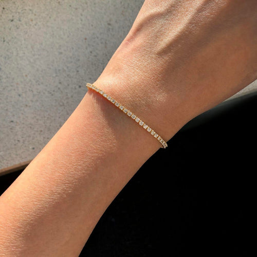 Embrace - Bracelet tennis en or 18 carats et diamants 58 Facettes GBT1261YG