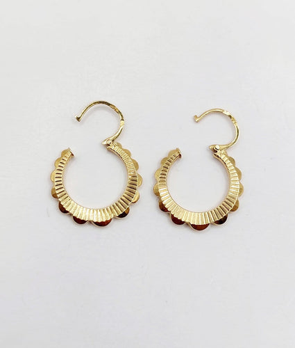 Créoles vintage - Boucles d'oreilles en or 18k 58 Facettes A07552