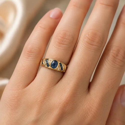 51 Bague vintage en or jaune 18 kt, saphirs et diamants 58 Facettes AN702 (0749)