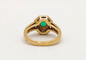 Bague 53 Bague en or jaune 18K, émeraude et diamants 58 Facettes 245