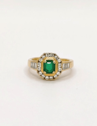 Bague 53 Bague en or jaune 18K, émeraude et diamants 58 Facettes 245