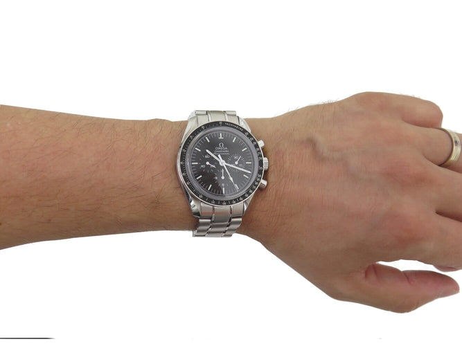 Omega Speedmaster Moonwatch Professional - Montre chronographe en acier 58 Facettes 275922