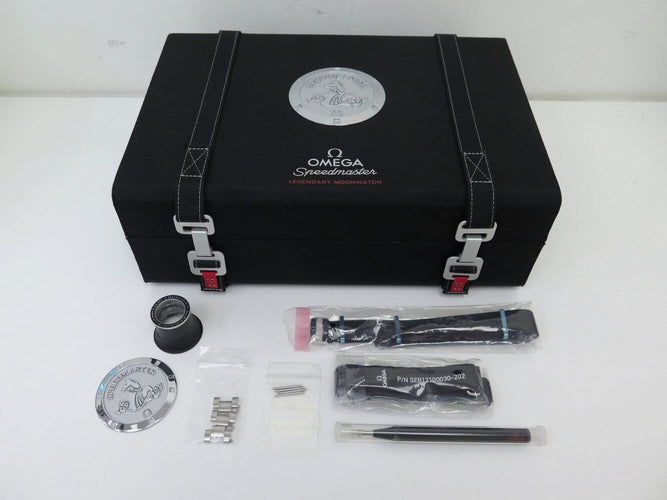 Omega Speedmaster Moonwatch Professional - Montre chronographe en acier 58 Facettes 275922