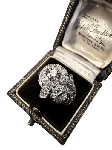 55 Bague vintage années 50 en or blanc et diamants 58 Facettes Ref 4255