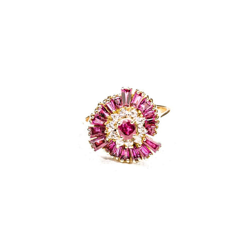 53 Bague jupe en or jaune, rubis et diamants 58 Facettes LMB-378