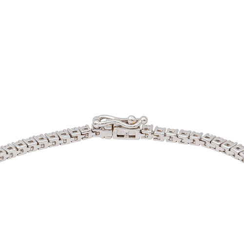 Bracelet ligne en or blanc et diamants 58 Facettes 5990507RV