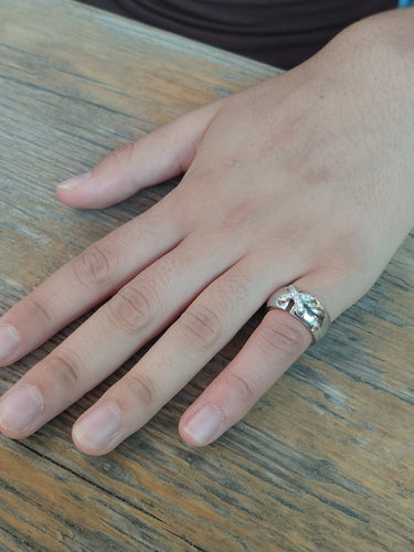 48 Chaumet - Bague en or blanc et diamants 58 Facettes 1793132