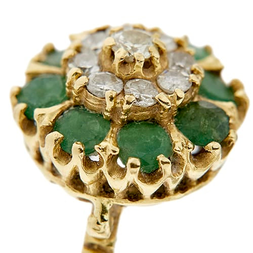 51 Bague fleur en or jaune, diamants et émeraudes 58 Facettes 40085