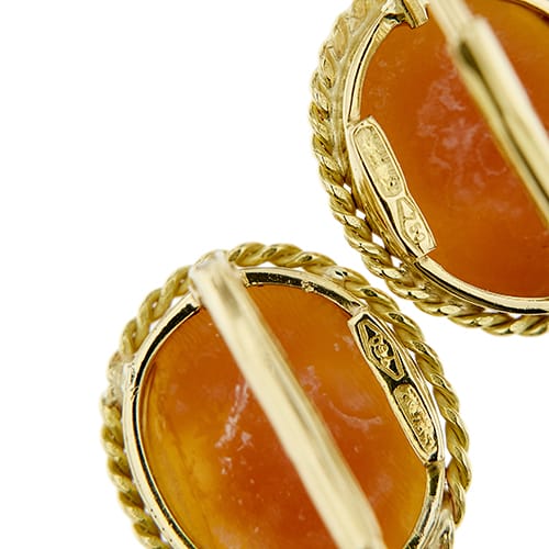 Boucles d'oreilles camée en or jaune 58 Facettes 34892