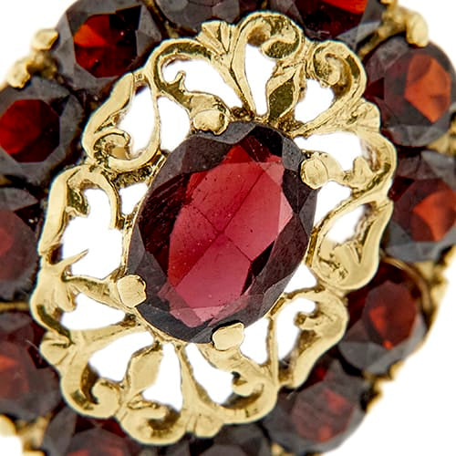 55 Bague en or jaune avec grenats 58 Facettes 36057
