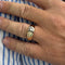 64 Bague homme en or jaune, or blanc et diamant 58 Facettes 39060