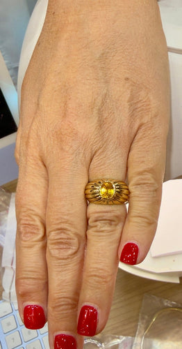 49 Bague jonc godronnée en or jaune 18 carats et saphir jaune 58 Facettes 90998-ac13140
