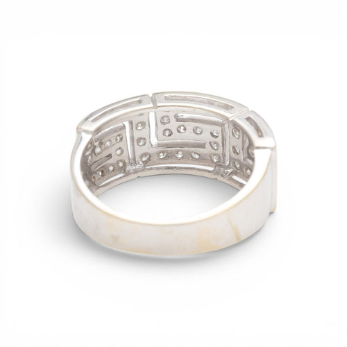 57 Parure géométrique - Bague et boucles d'oreilles en or blanc et diamants 58 Facettes E62