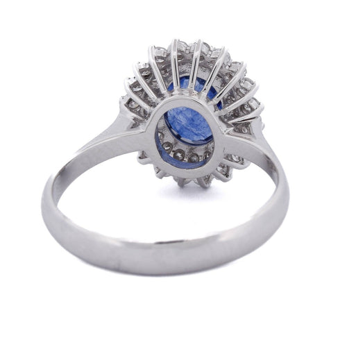 56 Bague en or blanc 18 kt avec saphir et diamants 58 Facettes AN537 (00119)