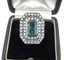 Bague en or jaune 18 kt avec émeraude et diamants
