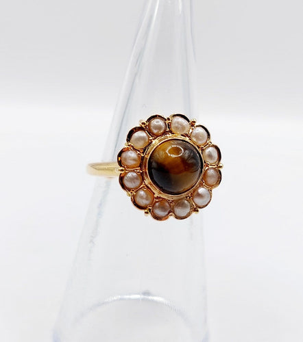 Bague 50 Bague marguerite vintage en or 18k, quartz œil de tigre et perles 58 Facettes A07563