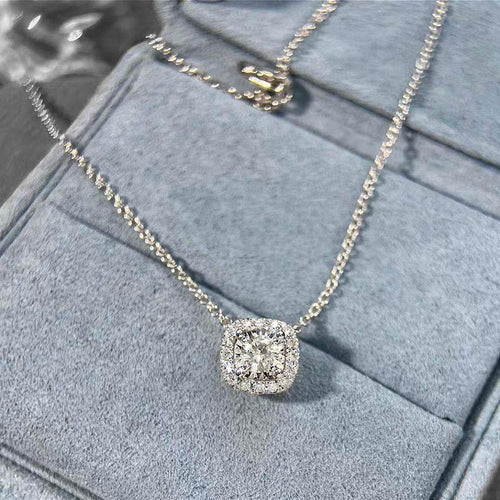 Embrace - Collier halo 0,15 ct en or blanc 18K et diamants 58 Facettes GPD1089WG
