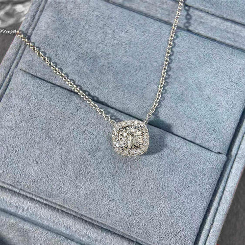 Embrace - Collier halo 0,15 ct en or blanc 18K et diamants 58 Facettes GPD1089WG