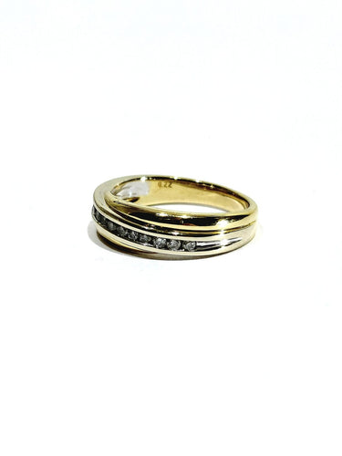 54 Bague Mouvement en or jaune et diamants 58 Facettes 1794555
