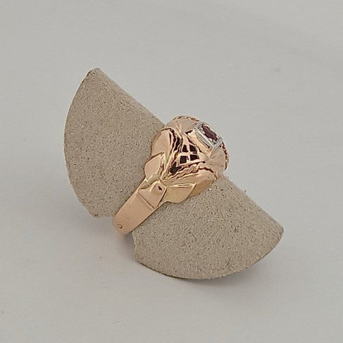 54 Bague Tank en or jaune, platine et rubis 58 Facettes 2779473