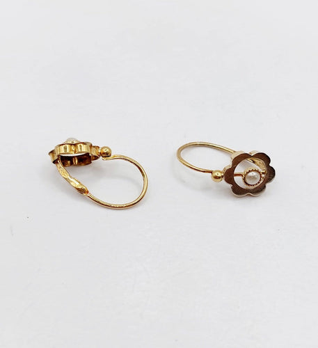 Dormeuses fleurs anciennes en or blanc et jaune 18k et perle 58 Facettes A07578