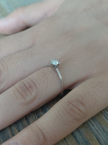 Bague 54 Solitaire - Bague en or blanc et diamant 58 Facettes 1794850