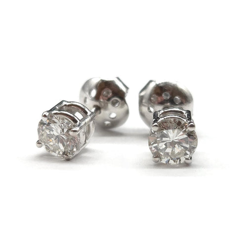 Boucles d'oreilles puces en or blanc 18K et diamants 58 Facettes BOV/260040